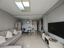 较场口 星河城二房99万