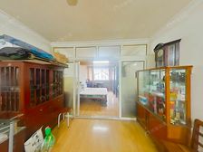 房屋格局通透,视野开阔,户型正气