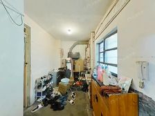 长桥八村 近轨交 双南一楼两房 30平大院子好位置 全天采光