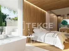 福恩吉罗拉(Fuengirola)度假村式综合体的投资公寓