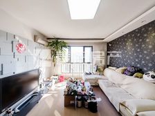 2室2厅润枫水尚西区