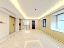 晓风印月府 120.00m2 358万中庭楼层好 看中庭江景