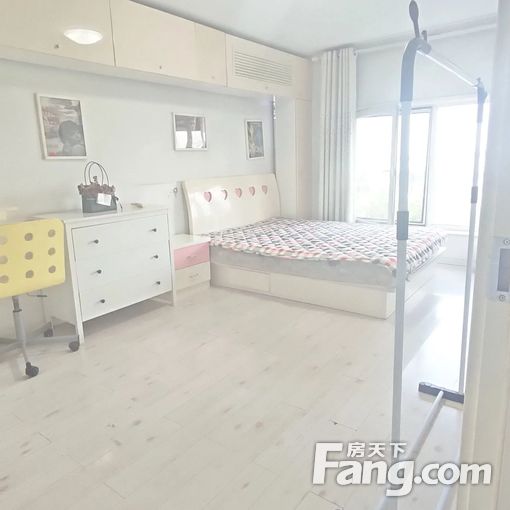 地铁6号线草房 北京像素楼上两间打包出租储物间可用 随时看房