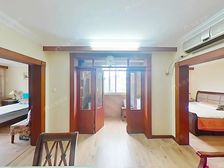 近锦江乐园200米,电梯蕞好户型,看房随时,诚意售,售价可谈