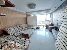 清泉花园4室2厅2卫南朝向343.0万元/套出售