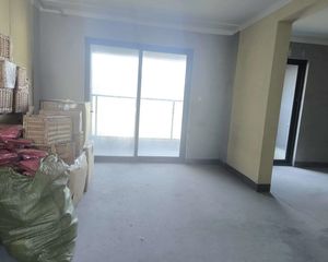 华庭公寓3室2厅2卫南朝向208.0万元/套出售