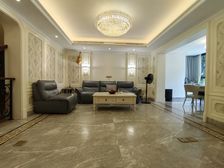 洋房底跃端户 花园200平带电梯2+3结构 实得800平