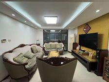 品质小区,口,飞机户型大三房,租金 高,看房方便