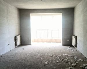 华中甄选好房,低楼层毛坯大三室,采光无敌无遮挡,免个税