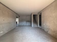 高尔夫别墅区 跃层洋房 户型方正 通风采光好