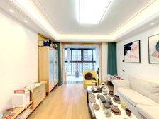 东部新城明湖板块,地铁口,精装修,诚心出售