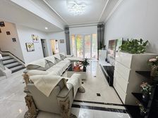 彼岸香醍5室3厅企业推荐房源