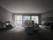 人和街旁,两梯两户大平层,双套房设计