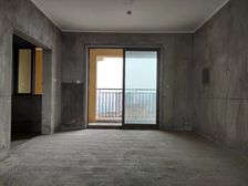 巴国城 大平层 此价格还可以少 随时看房子 急卖