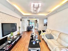 人气好房风景英伦 南北通透 看房方便