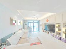 新城金郡 1399弄 小区前排 大三房 带车位 卧室带阳台