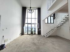 文莱御园5房2厅390万
