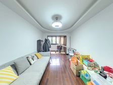 三开间朝南,四楼,一提两户,房东诚意卖,付款方式好,价格好谈