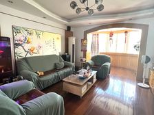 文教 车位充足 医疗配套成熟 出行方便 正南朝向 精装好房