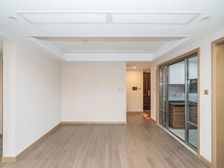 博小24中本部南广场九洲玺E区 全新精装5室看中价格可谈