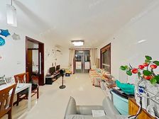 低总价。地/铁房,全明户型两房。视野开阔,诚意出售