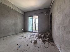 一口价9万 回保率8个点 八公里轻轨站 协信车时光 37平