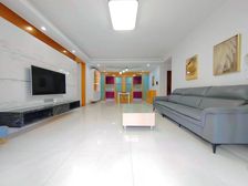 东城中心六期御景台大四房 南北对流双阳台 位置安静 居住舒适