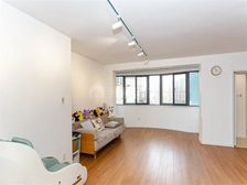 老静安南北通大三房,小区环境优雅,全明户型,议价好谈。