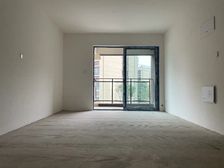 南岸区 远洋合能枫丹江屿 三房 86万