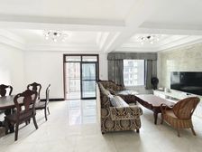 南岸区 长桥左岸 五房 152万