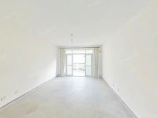 地贴200米,有钥匙,一梯两户,精装修,南北直通,第三排位置