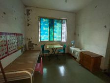 人和富悦果岭对面康居一室一厅只要29万