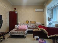 人和电梯房,视野开阔,采光充足,配套设施齐全