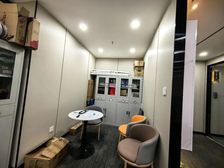 正信大厦 财富中心 九座花园160平全套办公家具多套 送车位