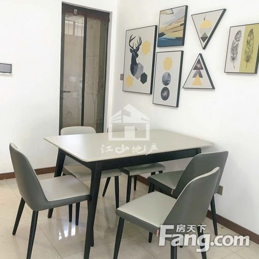 绿地中央广场(二期)精装3房 拎包入住