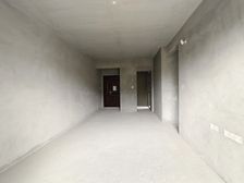 巴南区 中国铁建南国天骄一期 三房 68万