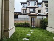 雅居乐滨爵府 联排别墅 带大花园住家安静