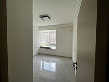 新里西斯莱公馆3房南精装真实好房