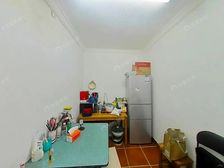 内环边,静安相邻,中间楼层,一梯三户,南北通,诚意出售采光好