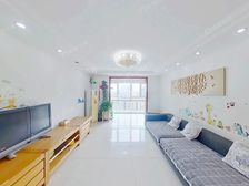 二环内,东城区,紧邻龙潭湖公园,大三居室,落地双阳台,无遮挡