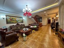 照母山 东原湖山樾别墅五房400万