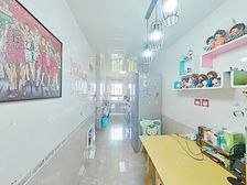 淞虹路站500米,单价4万可谈,自住精装修,厨卫全明户型。