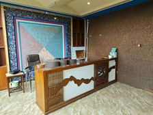 物业招商丨教育培训丨车位充足丨美容养生丨家居建材丨成熟社区