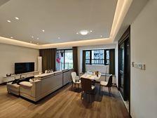 公园一环,万科精装横厅三房朝中庭 108万