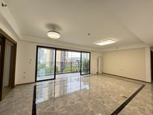 180万带车位 买华润万象华府五房 保养好 首付15万