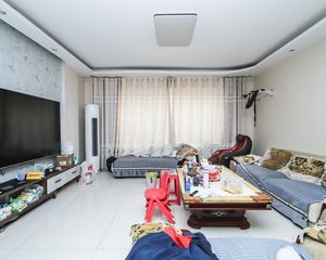 南北通透德正家园5室2厅