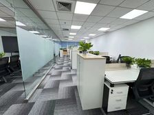 业主直租 真是图片 办公家具 视频会议电视 打印机等 随时用