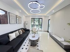 荣和大地一组团 3房2厅135万