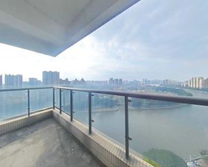 金众西关海头排江景 大平层 全新毛坯还送车位各付各税