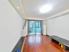 05年小区,老业主委托,诚心出售,接受置换,看房有钥匙.